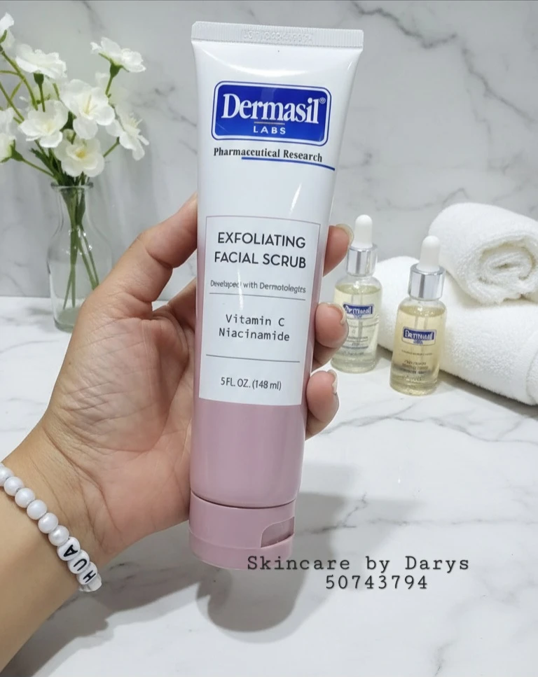 Exfoliante Dermasil de Vit C y Niacinamida 🍊✨'s foto | Darys Skincare |  BizneCubano